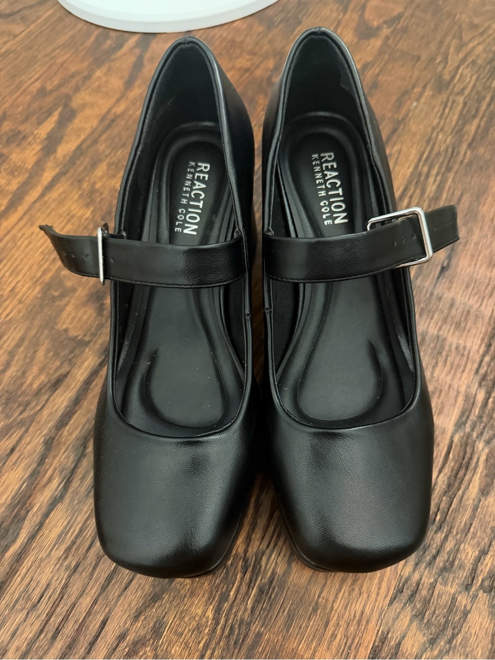 Kenneth Cole Reaction Black Mary Jane Block Heel Pumps
